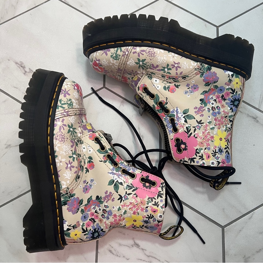 Dr. Martens Sinclair Floral Mash Up Leather Platform Boots Size 7 Womens - Picture 10 of 13
